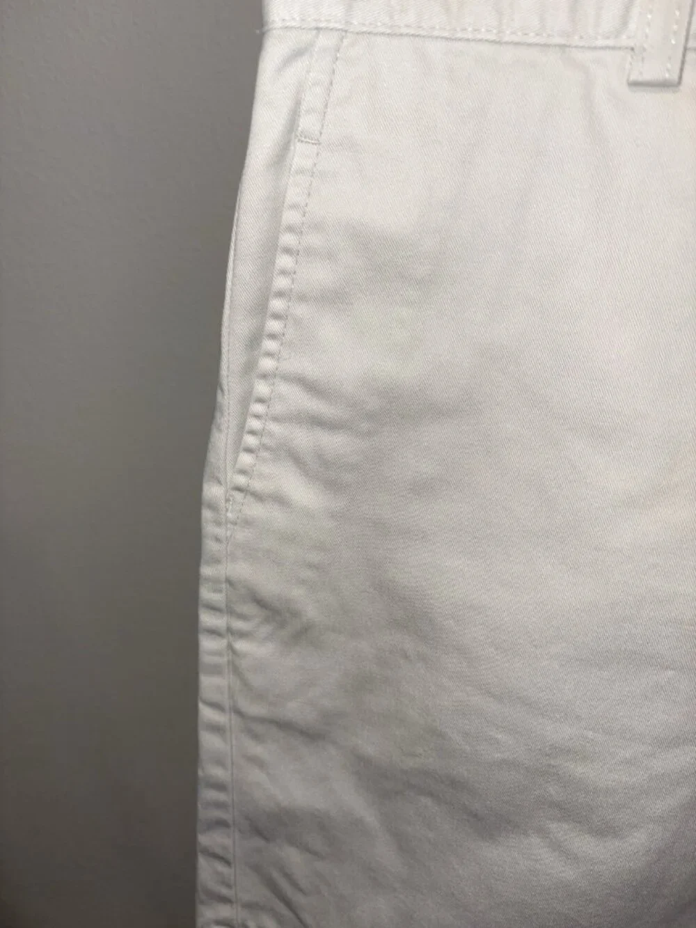 Dockers Womens Size 14 34X6  White Casual Shorts White Cotton